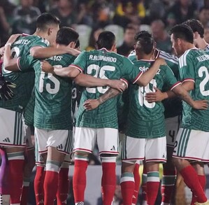 Jugadores de la Selección Mexicana previo a un partido amistoso.