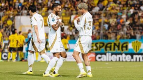 LAFC celebrando la victoria del encuentro de la primera ronda de la Champions Cup.