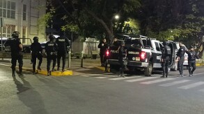 Policías de Guadalajara aclaran intervención en Pueblo Quieto, donde pobladores acusaron agresión de los uniformados.