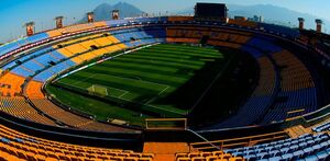 Estadio Universitario de Tigres vacío.