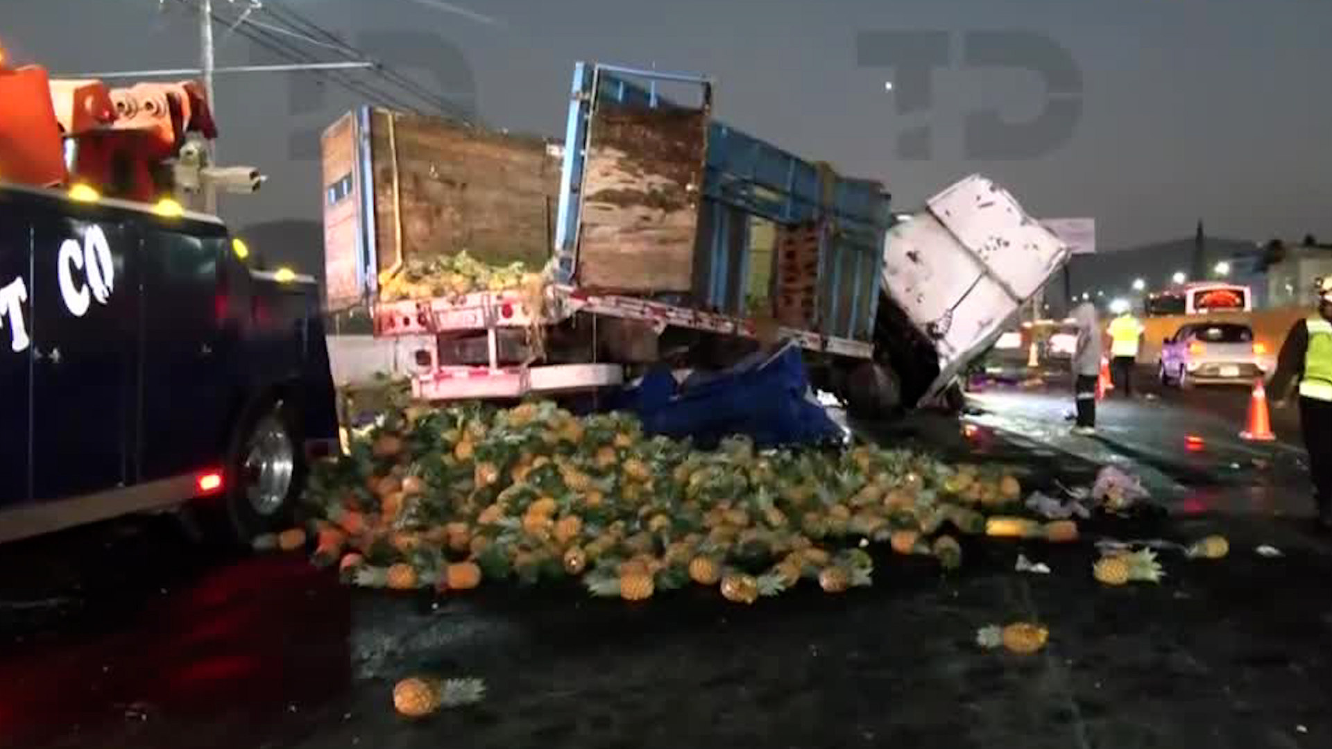 La circulación a la altura de Valle de Chalco por esta vialidad se ve afectada desde las 4 a.m.