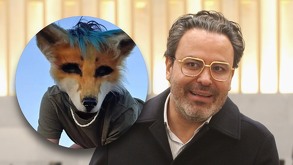 Fotografía de un therian junto al diputado local Roberto Zataráin Leal.