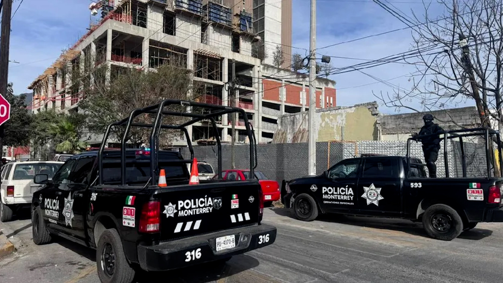 Una pelea entre dos trabajadores de la construcción terminó con uno de ellos herido con un arma blanca en el municipio de Monterrey.