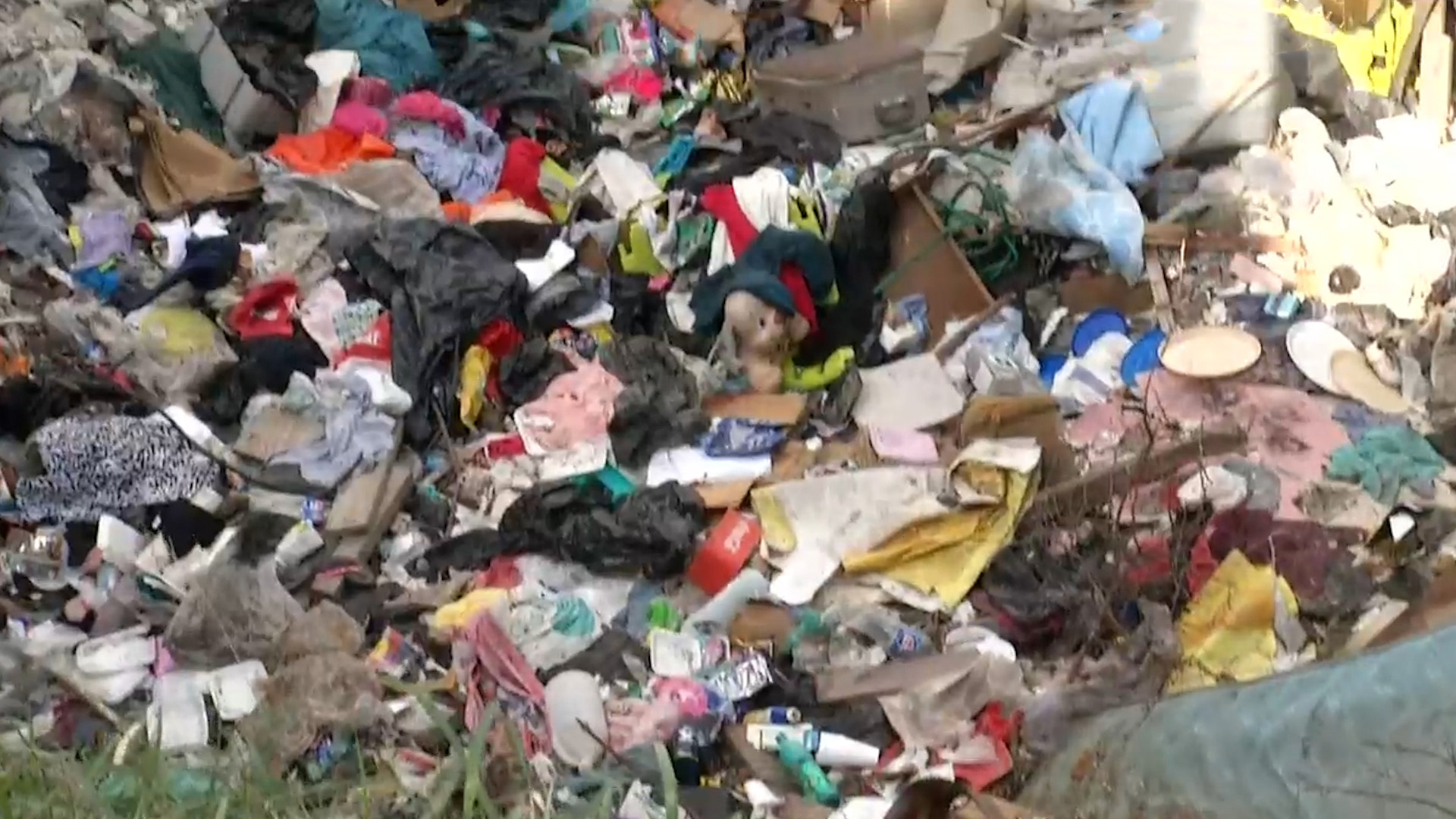 Tras reportes de Telediario, CONAGUA retiró 318 toneladas de basura en el Río Santa Catarina.