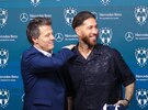 Sergio Ramos en su presentación con Rayados junto a Tato Noriega.