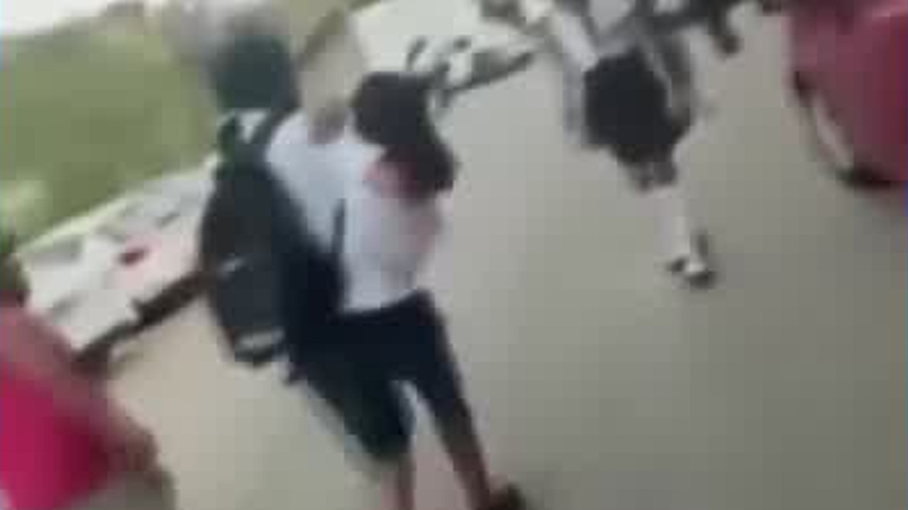 Un ataque armado contra una camioneta de transporte público en Acapulco dejó dos personas muertas.