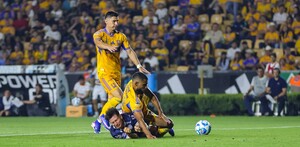Tigres vs Pachuca desde el Estadio Universitario.