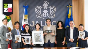 Sanghui Lee, Jefa de Misión de la Embajada de República de Corea del Sur y Mauro Garza Marín, Coordinador Estratégico de Crecimiento y Desarrollo de Jalisco.