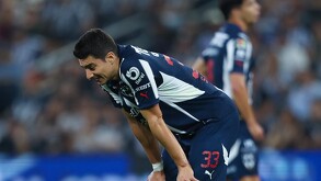 John Stefan Medina en lamento, durante el partido correspondiente a la jornada 13