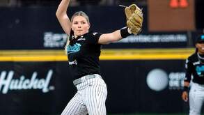 Sultanes femenil derrotó 12-2 a Naranjeros Softbol en el juego 1 de la serie en Hermosillo.