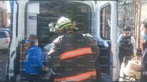 Bomberos municipales, elementos de Protección Civil Municipal y policías fueron alertados del derrumbe, por lo que se trasladaron hasta el lugar.