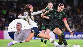 Jugadoras de Pumas y Tigres Femenil en el partido de Jornada 10.