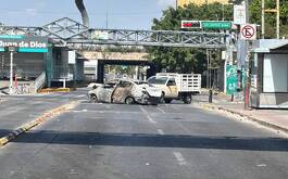 Centro de Guadalajara con vehículos incendiados