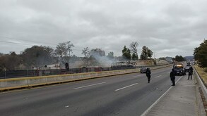 patrullas en la autopista méxico puebla por cierres tras la muerte de el mencho