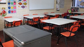 Autoridades estatales mantienen coordinación para garantizar condiciones seguras antes del regreso a clases.