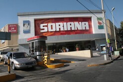 Tienda Soriana que reporta baja en ingresos en 2025.