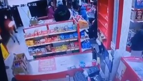 Hombres lanzan bombas molotov a Tienda 3B en Valle de Chalco.
