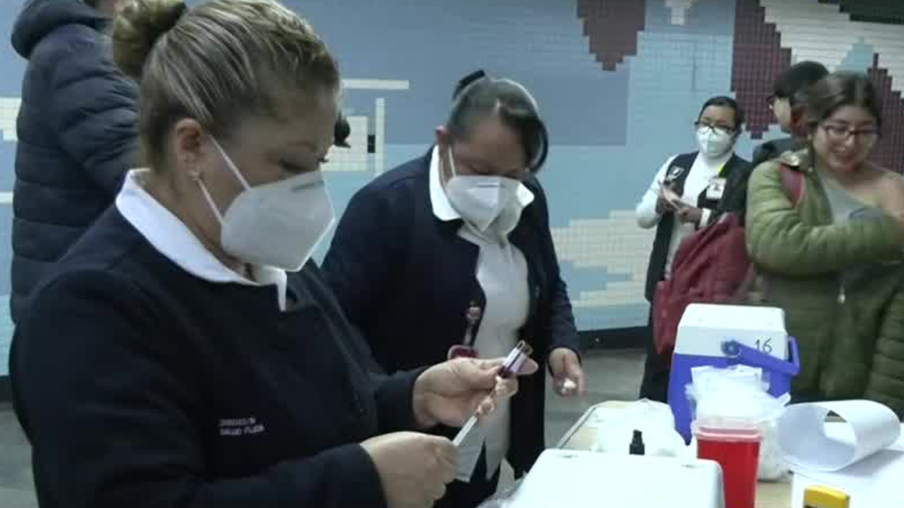 La Universidad Nacional Autónoma de México y el Instituto Mexicano del Seguro Social instalarán un megacentro de vacunación.