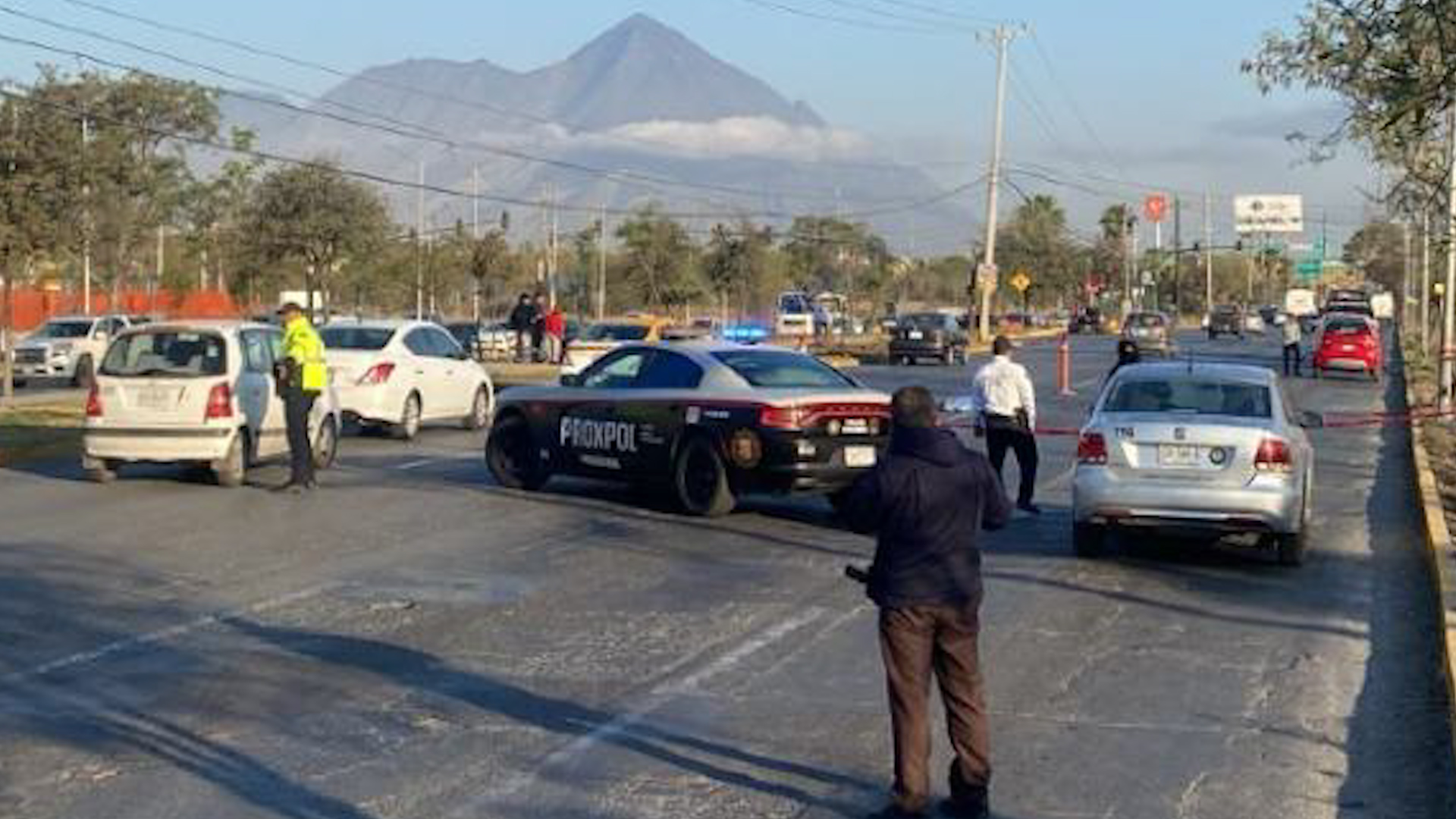 Programa conducido por Yari Martínez y Sandra Sandoval, martes 24 de febrero de 2026.