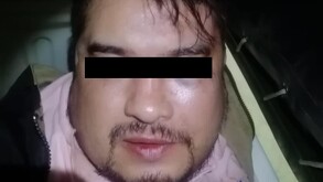 Un hombre fue detenido por las autoridades tras atacar a su esposa e hijos en Tultitlán.