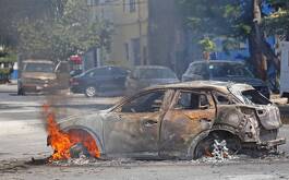 Vehículo incendiado