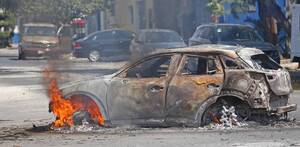 Vehículo incendiado