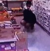 Captan a mujer haciendo del baño dentro de una tienda 3B en la colonia Río Blanco, Gustavo A. Madero.
