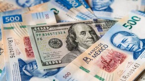 Dólares y pesos hoy 26 de febrero 2026.