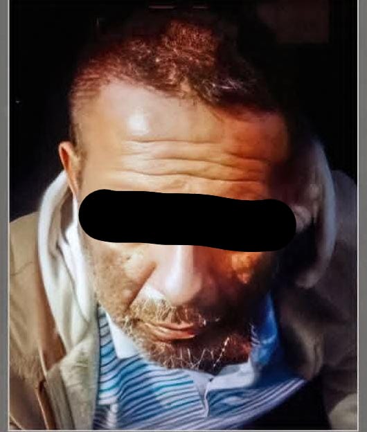 Heraclio Guerrero, alias El Tio Lako, visto de frente con los ojos censurados por una línea negra