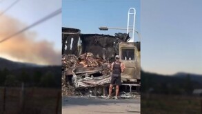 Turistas extranjeros recorren avenidas donde se registraron bloqueos recientes en Puerto Vallarta