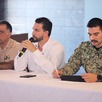 Luis Munguía durante reunión con empresarios en Puerto Vallarta, tras atentados del 22 de febrero