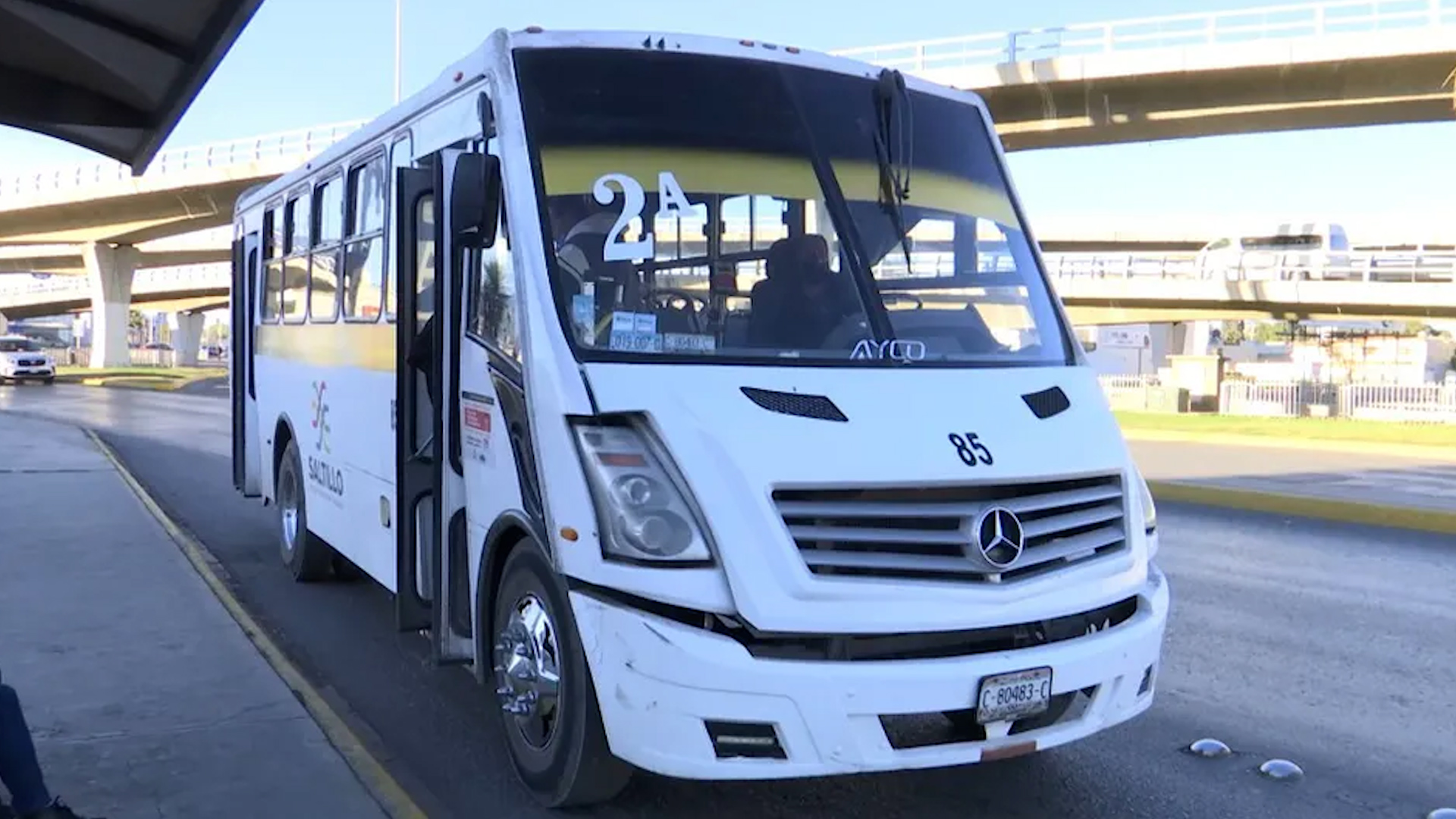 Una niña de cinco años fue atropellada por una unidad de transporte público. El responsable intento escapar.