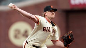 Logan Webb, pitcher abridor de los Sultanes de Monterrey.