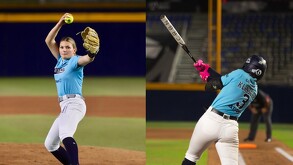 Sultanes Femenil ante Naranjeros en el primer partido de la serie.