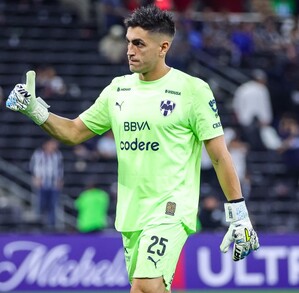 Santiago Mele, portero uruguayo de los Rayados del Monterrey.