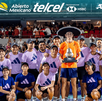 Campeón y ball kids tras la final en Acapulco 2025