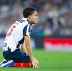 Iker Fimbres lamentándose en la derrota de Rayados contra Cruz Azul en el Clausura 2026.