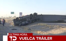 Volcadura de tráiler y cuerpos de emergencia.