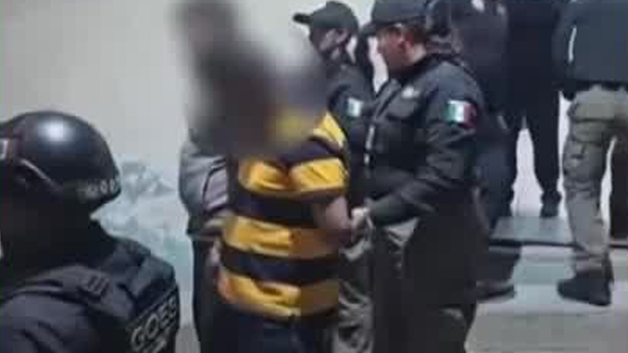 Autoridades detuvieron en Ecatepec de Morelos, Estado de México, a 10 personas acusadas de extorsión.