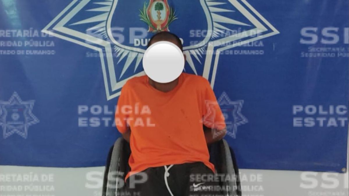 Hombre en silla de ruedas detenido.