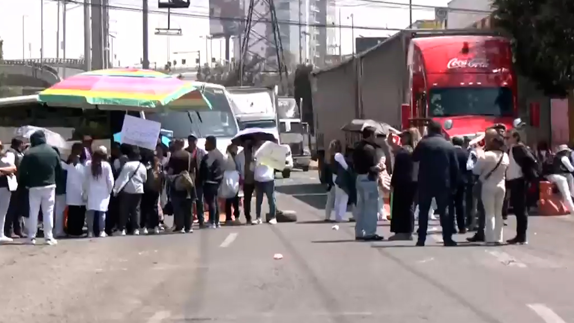Los manifestantes advierten que no se van a retirar hasta ser escuchados.