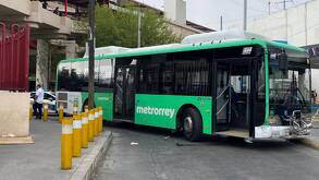 Transeúntes que pasaban por el lugar solicitaron el apoyo para trasladar al hombre