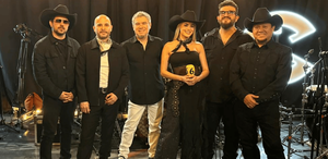 Grupo La Casetera abre sus puertas a Templo de la Cumbia para presentación en la Arena Monterrey.