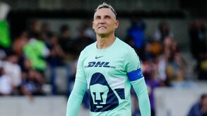 Keylor Navas en un partido con Pumas