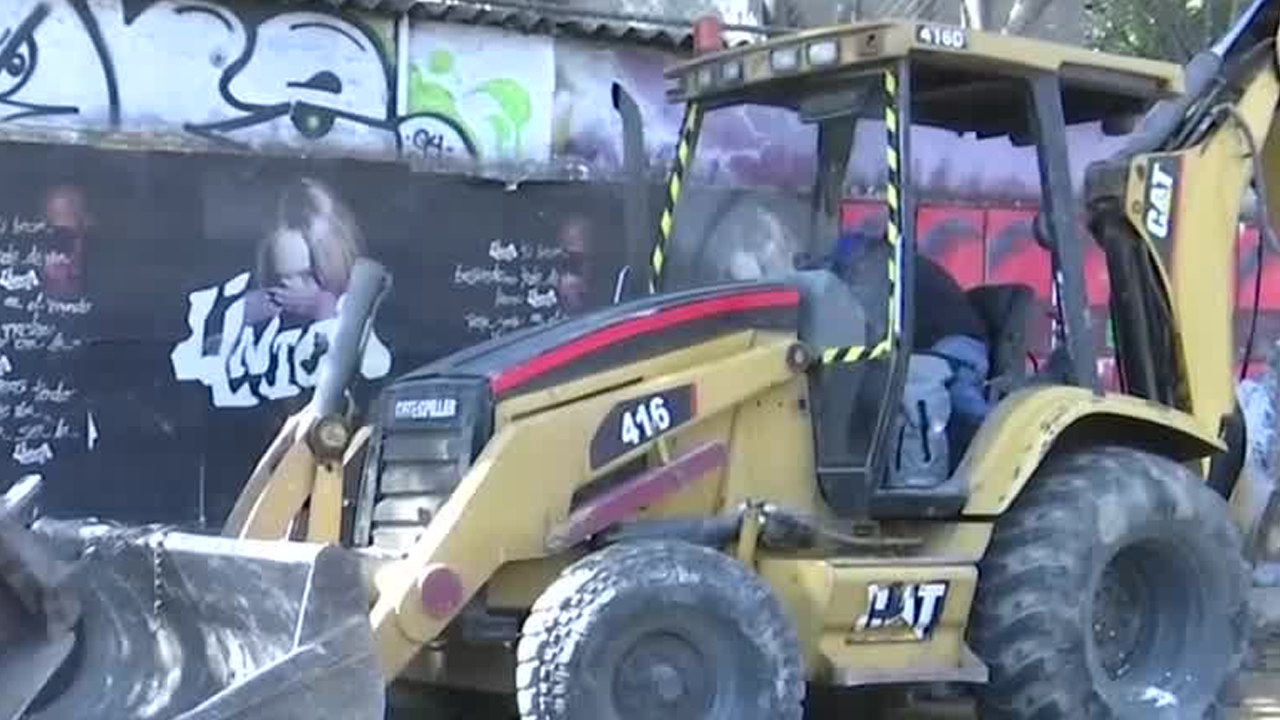 La Línea 14 del Trolebús, proyecto de movilidad que conectará zonas del poniente y sur de la CdMx, registra retrasos en su construcción.