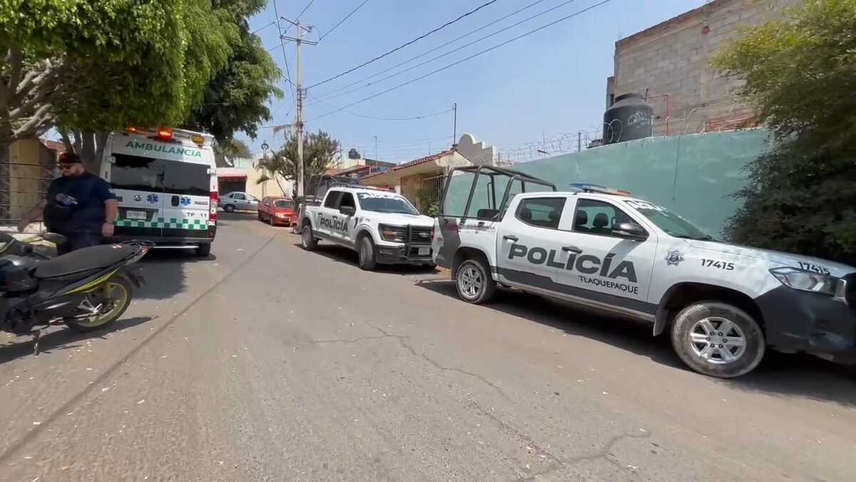 Unidad de la cruz verdde estacionada