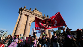 Este domingo 8 de marzo, colectivas feministas y organizaciones civiles convocaron a una marcha en la ciudad de León.