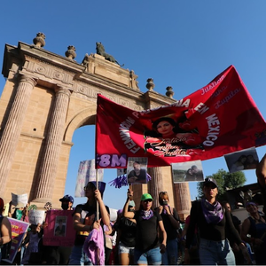 Este domingo 8 de marzo, colectivas feministas y organizaciones civiles convocaron a una marcha en la ciudad de León.