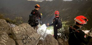 Rescate de Protección Civil de Nuevo León en Cerro de la Silla