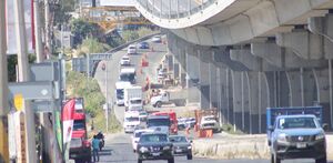 Tránsito habitual en la autopista México-Puebla.